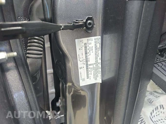 2013 Ford C-MAX Hybrid SE – miniatura 5