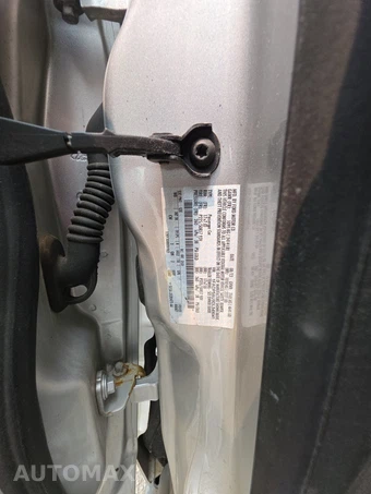 2013 Ford C-MAX Hybrid SE - miniatura 14
