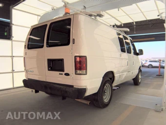 2013 Ford E-150 Commercial Cargo Van 138.0" WB - miniatura 4