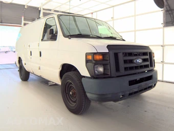 2013 Ford E-150 Commercial Cargo Van 138.0" WB – miniatura 3