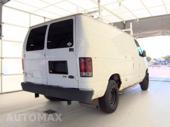 2013 Ford E-150 Commercial Cargo Van 138.0" WB – miniatura 4