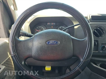 2013 Ford E-150 Commercial Cargo Van 138.0" WB – miniatura 44