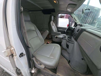 2013 Ford E-150 Commercial Cargo Van 138.0" WB - miniatura 18