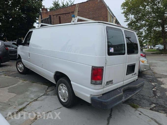 2013 Ford E-150 Commercial Cargo Van 138.0" WB - miniatura 2