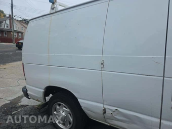 2013 Ford E-150 Commercial Cargo Van 138.0" WB - miniatura 25