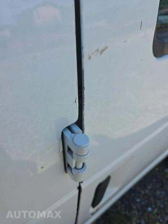 2013 Ford E-150 Wagon XL 138.0" WB - miniatura 37