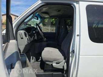2013 Ford E-150 Wagon XL 138.0" WB - miniatura 6