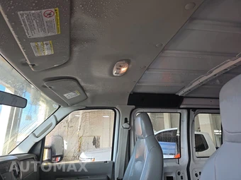 2013 Ford E-250 Commercial Cargo Van 138.0" WB - miniatura 19