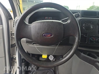 2013 Ford E-250 Commercial Cargo Van 138.0" WB – miniatura 10