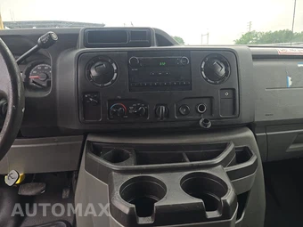 2013 Ford E-250 Commercial Cargo Van 138.0" WB – miniatura 11