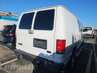 2013 Ford E-250 Commercial Cargo Van 138.0" WB – miniatura 4