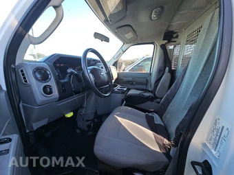 2013 Ford E-250 Commercial Cargo Van 138.0" WB – miniatura 7