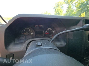 2013 Ford E-250 Commercial Cargo Van 138.0" WB – miniatura 24