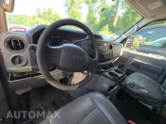 2013 Ford E-250 Commercial Cargo Van 138.0" WB – miniatura 7