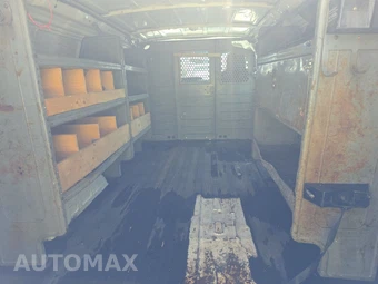 2013 Ford E-250 Commercial Cargo Van 138.0" WB – miniatura 16