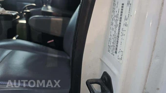 2013 Ford E-250 Commercial Cargo Van 138.0" WB - miniatura 25