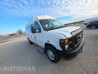 2013 Ford E-250 Commercial Cargo Van 138.0" WB – miniatura 3
