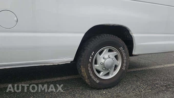 2013 Ford E-250 Commercial Cargo Van 138.0" WB – miniatura 32