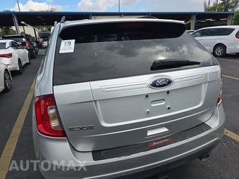 2013 Ford Edge SE – miniatura 5