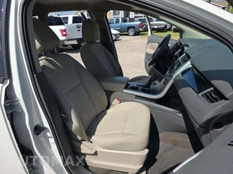2013 Ford Edge SE – miniatura 18