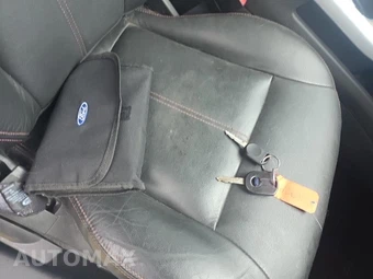 2013 Ford Edge SEL – miniatura 21