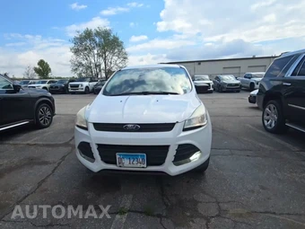 2013 Ford Escape S – miniatura 2
