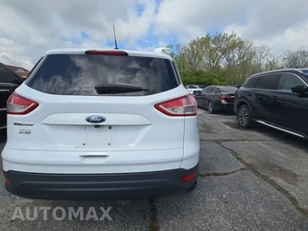 2013 Ford Escape S – miniatura 4