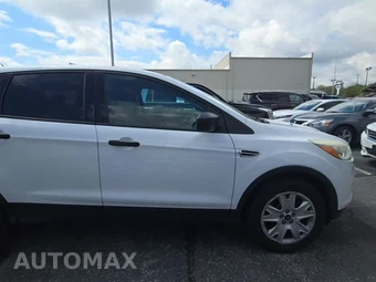 2013 Ford Escape S – miniatura 5