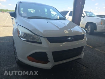 2013 Ford Escape S – miniatura 2