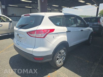 2013 Ford Escape S – miniatura 4