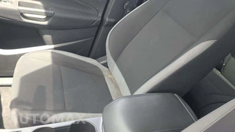 2013 Ford Escape S – miniatura 27