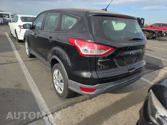 2013 Ford Escape S – miniatura 6