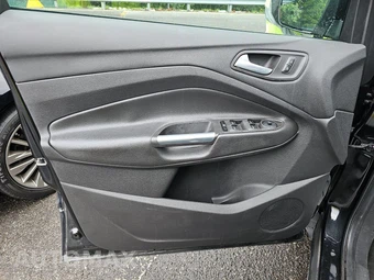 2013 Ford Escape SE – miniatura 9