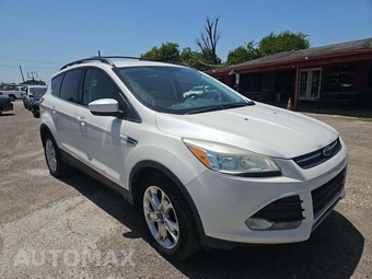 2013 Ford Escape SE – miniatura 2