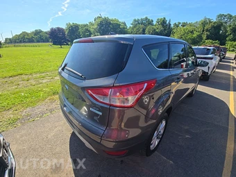 2013 Ford Escape SE – miniatura 4