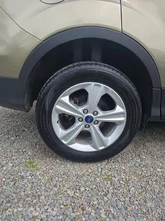2013 Ford Escape SE – miniatura 10