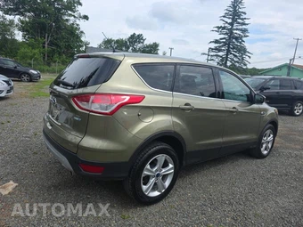 2013 Ford Escape SE – miniatura 4