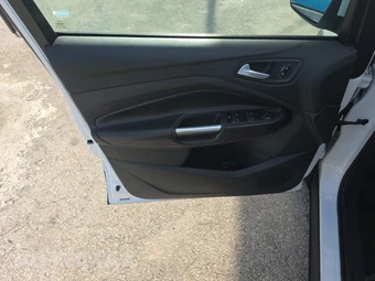 2013 Ford Escape SE – miniatura 9