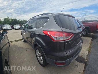 2013 Ford Escape SE – miniatura 6