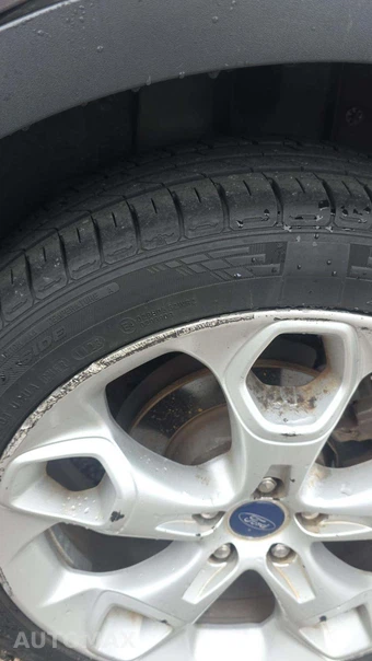 2013 Ford Escape Titanium – miniatura 24