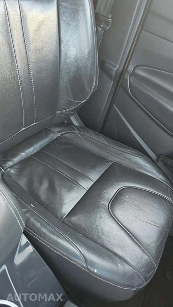 2013 Ford Escape Titanium – miniatura 28
