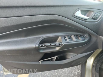 2013 Ford Escape Titanium – miniatura 9
