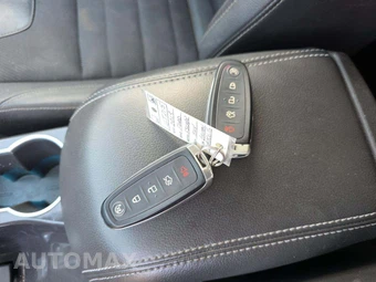 2013 Ford Escape Titanium – miniatura 8