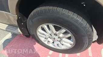 2013 Ford Expedition XLT – miniatura 29