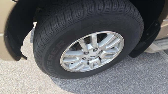 2013 Ford Expedition XLT – miniatura 37