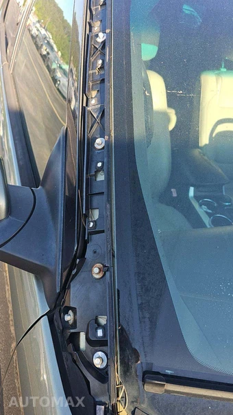2013 Ford Explorer Limited – miniatura 28