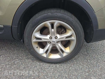 2013 Ford Explorer Limited – miniatura 23