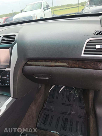 2013 Ford Explorer Limited – miniatura 17