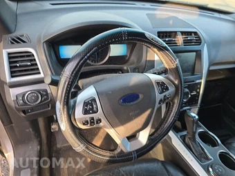 2013 Ford Explorer Sport - miniatura 10