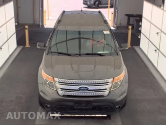 2013 Ford Explorer XLT – miniatura 2